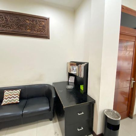 Hotel Oyo 2357 Syariah Grand Raudhah Giacarta Esterno foto