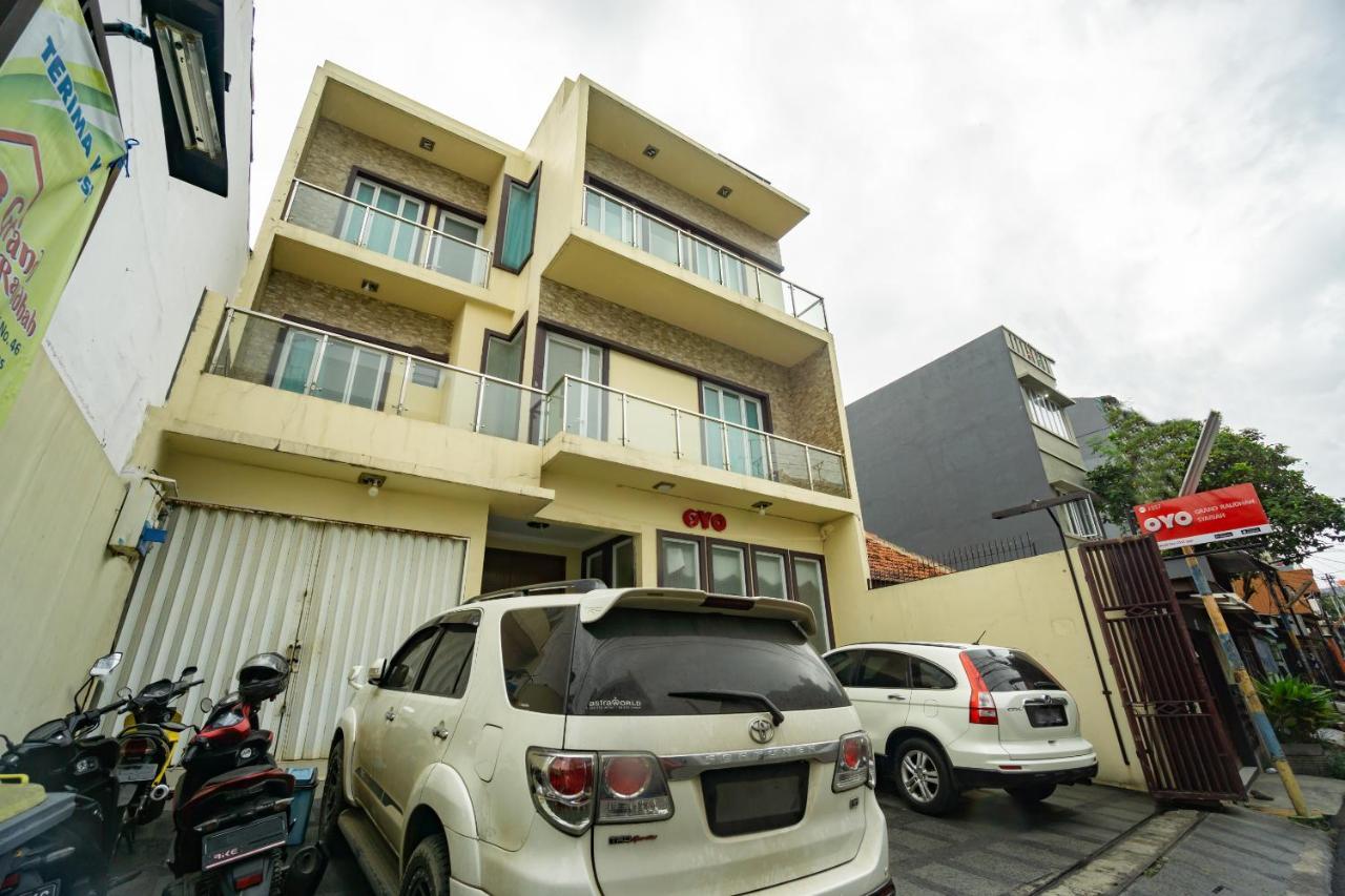 Hotel Oyo 2357 Syariah Grand Raudhah Giacarta Esterno foto