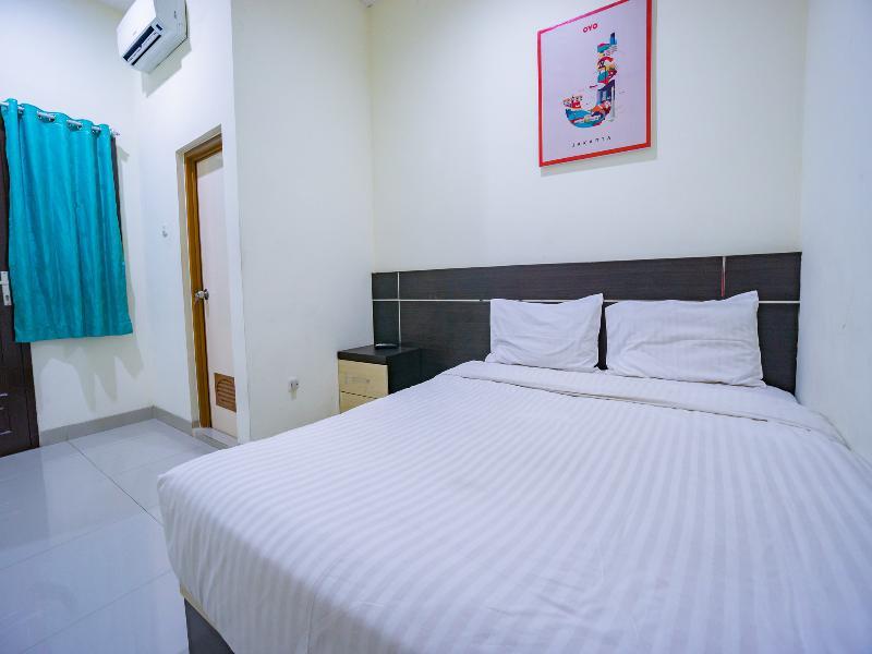 Hotel Oyo 2357 Syariah Grand Raudhah Giacarta Esterno foto
